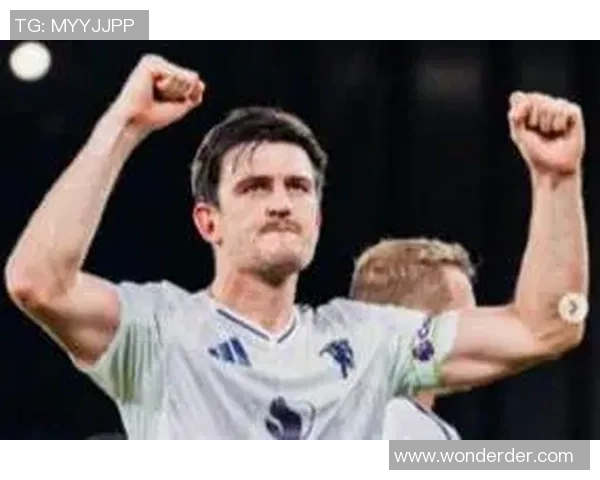 洛夫伦声援马奎尔热议不断军迷精神激励足坛共鸣